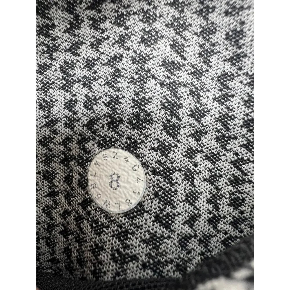 Lululemon Speed Up Tight Full‎ On Luxtreme Teeny Tooth 8